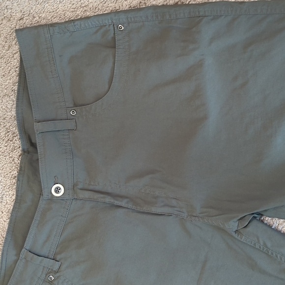 Swiss Alps Flat Front Hiking Shorts Olive Green Outdoors Lightweight Mens 42 - Picture 3 of 12